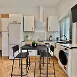 Lafrenchtouch - Estudio Con Piscina Todo El Ano Apartment *