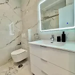 Lafrenchtouch - Estudio Con Piscina Todo El Ano Apartment