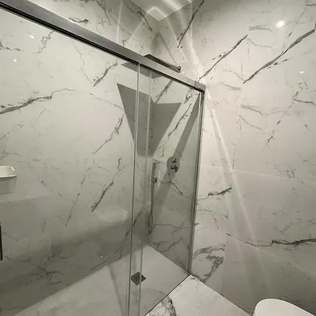 Lafrenchtouch - Estudio Con Piscina Todo El Ano Torremolinos