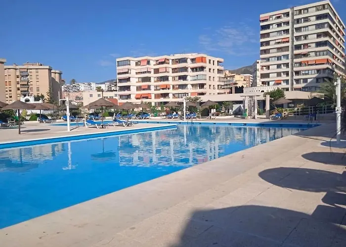 Lafrenchtouch - Estudio Con Piscina Todo El Ano Lejlighed